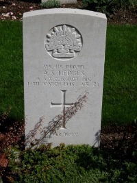 Klagenfurt War Cemetery - Hedges, Alfred Stanley